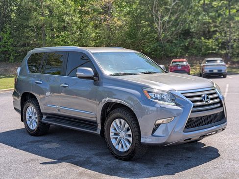 Used 2017 Lexus GX 460 Premium image 11