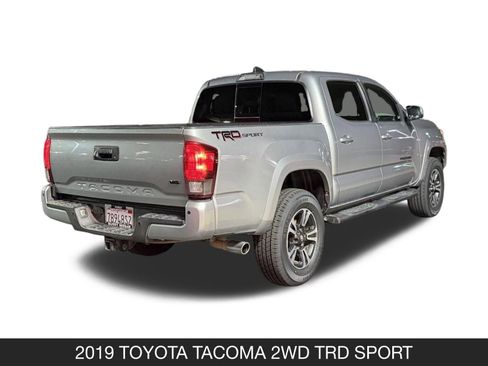 Used 2019 Toyota Tacoma TRD Sport w/ Exterior Package image 6