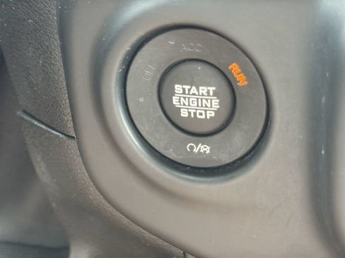 Used 2019 Jeep Wrangler Unlimited Rubicon w/ Safety Group AWD/4WD image 19