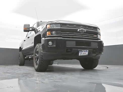 Used 2016 Chevrolet Silverado 2500 LT w/ Midnight Edition AWD/4WD image 28
