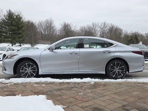 New 2025 Lexus ES 350 350 image 22