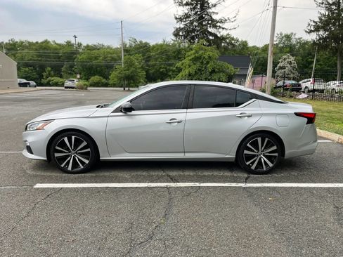 Used 2020 Nissan Altima 2.5 SR FWD image 13