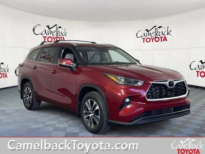 New 2025 Toyota Highlander XLE