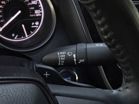 Used 2021 Toyota Camry SE w/ Convenience Package image 21