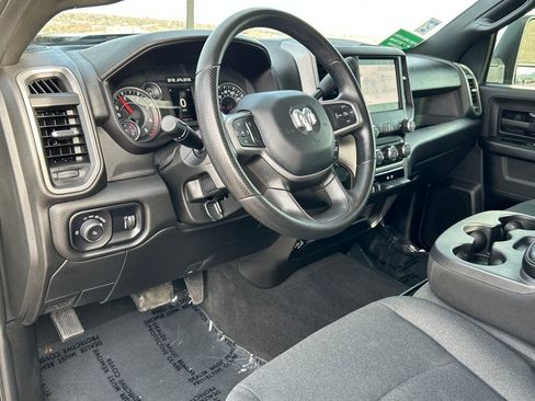 Used 2024 RAM 3500 Tradesman w/ Chrome Appearance Group image 7