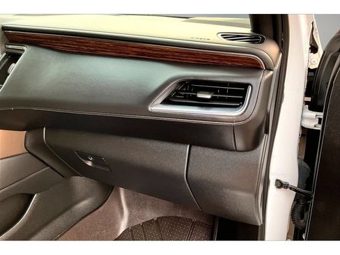 Used 2023 Chevrolet Suburban High Country w/ Max Trailering Package AWD/4WD image 23