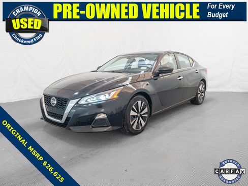 Used 2021 Nissan Altima 2.5 SV image 1