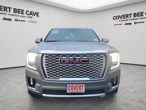 Used 2023 GMC Yukon Denali image 2