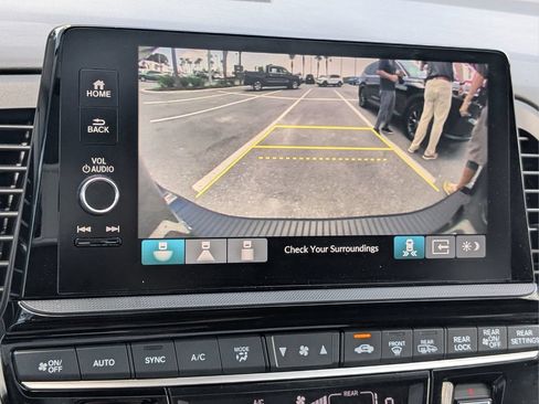 Used 2025 Honda Odyssey Touring image 19