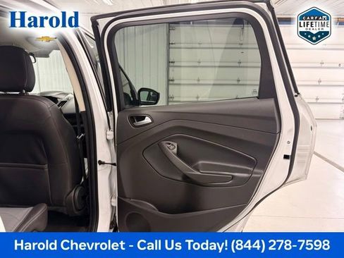 Used 2019 Ford Escape SE FWD image 8