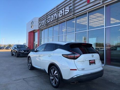 Used 2023 Nissan Murano SL w/ SL Moonroof Package image 2