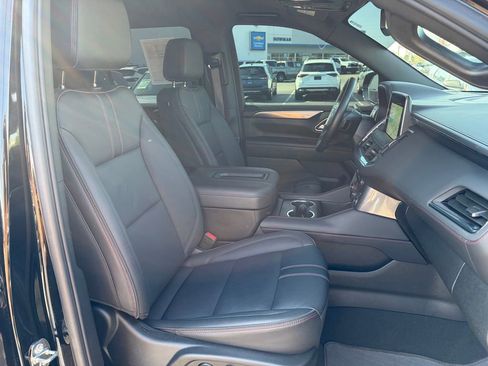 Used 2024 Chevrolet Tahoe RST w/ RST Performance Edition AWD/4WD image 34