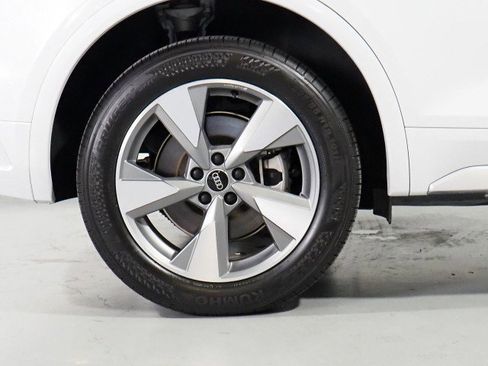 Used 2024 Audi Q5 Premium Plus w/ Premium Plus Package image 47