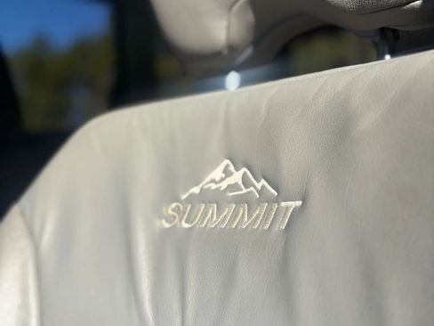 Used 2010 Subaru Forester 2.5X Premium image 5