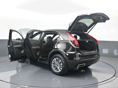 Used 2024 Cadillac XT4 Premium Luxury image 81