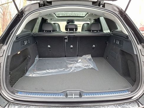 Used 2026 Mercedes-Benz GLC 300 4MATIC image 21