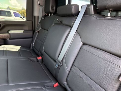 Used 2023 GMC Sierra 2500 Denali w/ Denali Ultimate Package AWD/4WD image 16