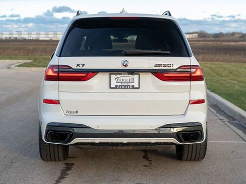 Used 2022 BMW X7 M50i w/ Dynamic Handling Package image 6
