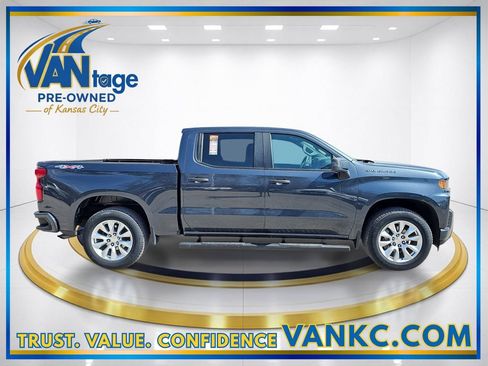 Used 2022 Chevrolet Silverado 1500 Custom w/ Safety Confidence Package AWD/4WD image 5