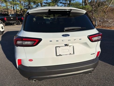 New 2026 Ford Escape ST-Line Select AWD/4WD image 4
