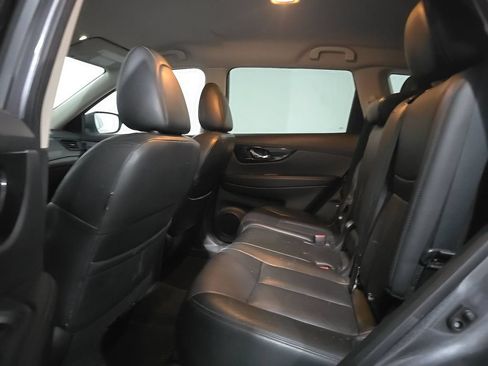 Used 2018 Nissan Rogue SL AWD/4WD image 6