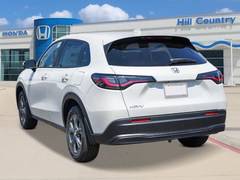 New 2027 Honda HR-V LX image 2