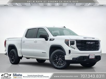 Used 2022 GMC Sierra 1500 Elevation w/ LPO, Elevation Black Package