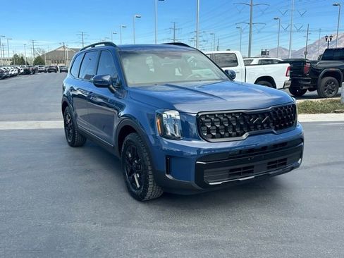 Used 2025 Kia Telluride AWD image 28
