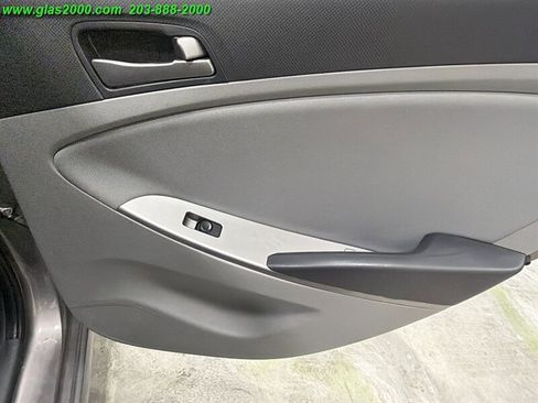 Used 2017 Hyundai Accent SE FWD image 26