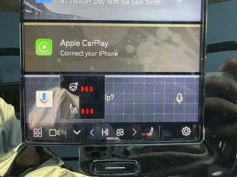 Used 2023 Volvo XC40 B5 Plus w/ Driver Assist Package image 10