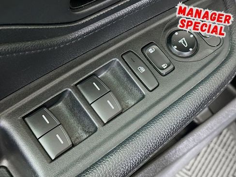 Used 2024 Honda Odyssey EX-L image 19