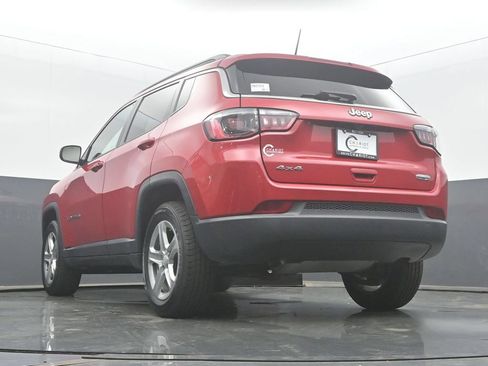 Used 2024 Jeep Compass Latitude AWD/4WD image 47