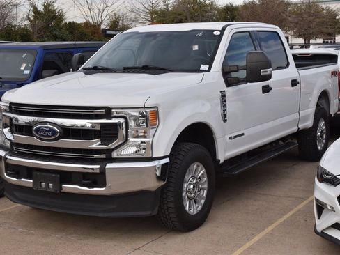 Used 2020 Ford F250 XLT w/ FX4 Off-Road Package image 2