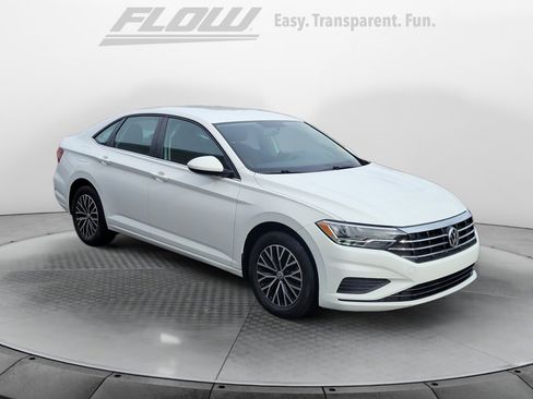 Certified 2021 Volkswagen Jetta S w/ Driver Assistance Package image 1