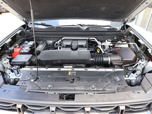 Certified 2024 GMC Canyon AT4X AWD/4WD image 44