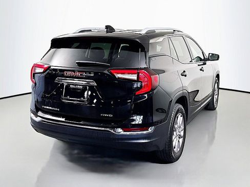 Used 2024 GMC Terrain SLT image 7