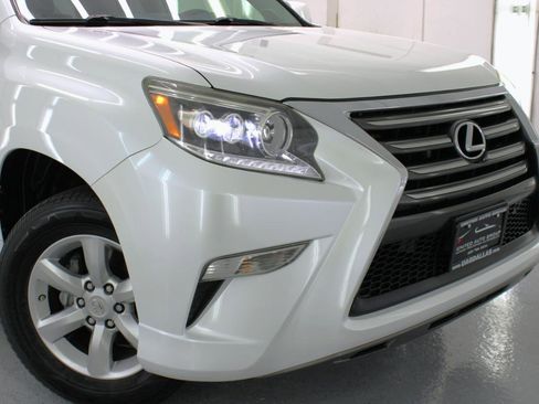 Used 2014 Lexus GX 460 image 22