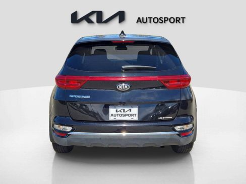 Certified 2020 Kia Sportage LX image 9