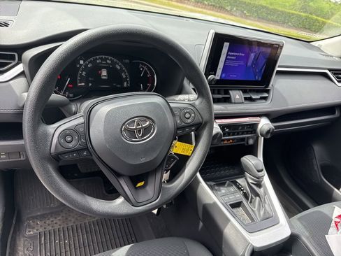 Used 2025 Toyota RAV4 LE image 9