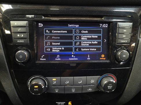 Used 2019 Nissan Rogue Sport S FWD image 25