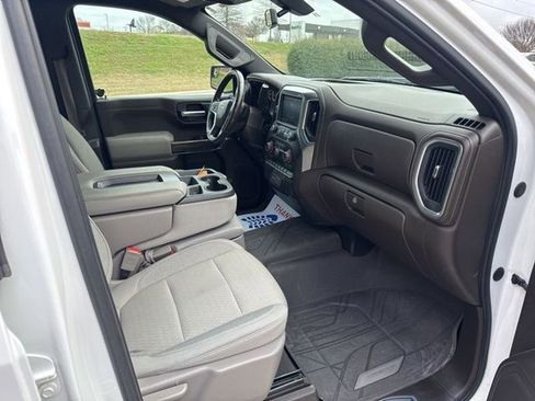 Used 2022 Chevrolet Silverado 1500 LT image 17