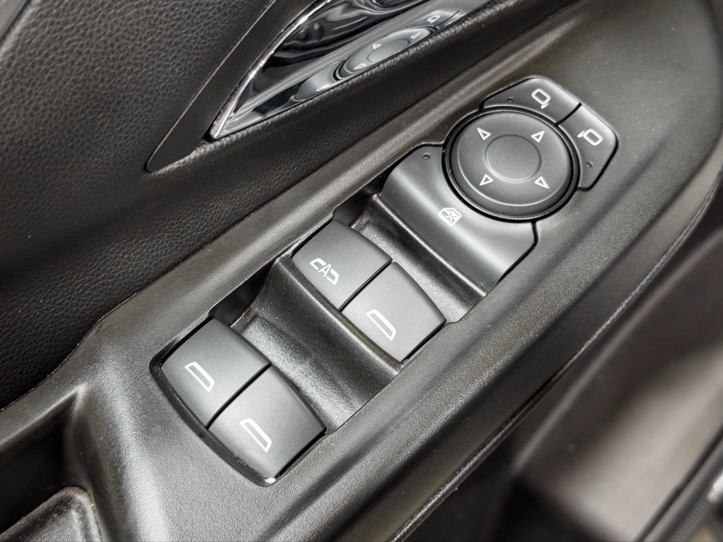 Used 2023 Chevrolet Bolt LT w/ Infotainment Package FWD image 8