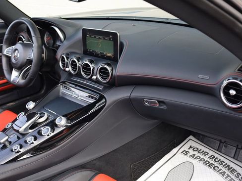 Used 2018 Mercedes-Benz AMG GT Roadster image 26