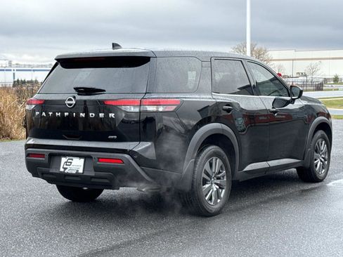 Used 2024 Nissan Pathfinder S image 24