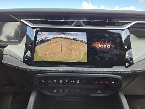 New 2026 Jeep Cherokee Laredo AWD/4WD image 35