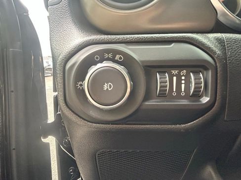 Used 2022 Jeep Wrangler Unlimited Sport AWD/4WD image 15