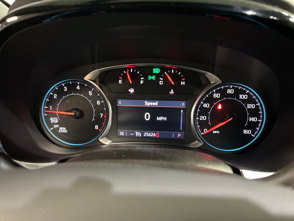 Used 2023 Chevrolet Traverse LT FWD image 16