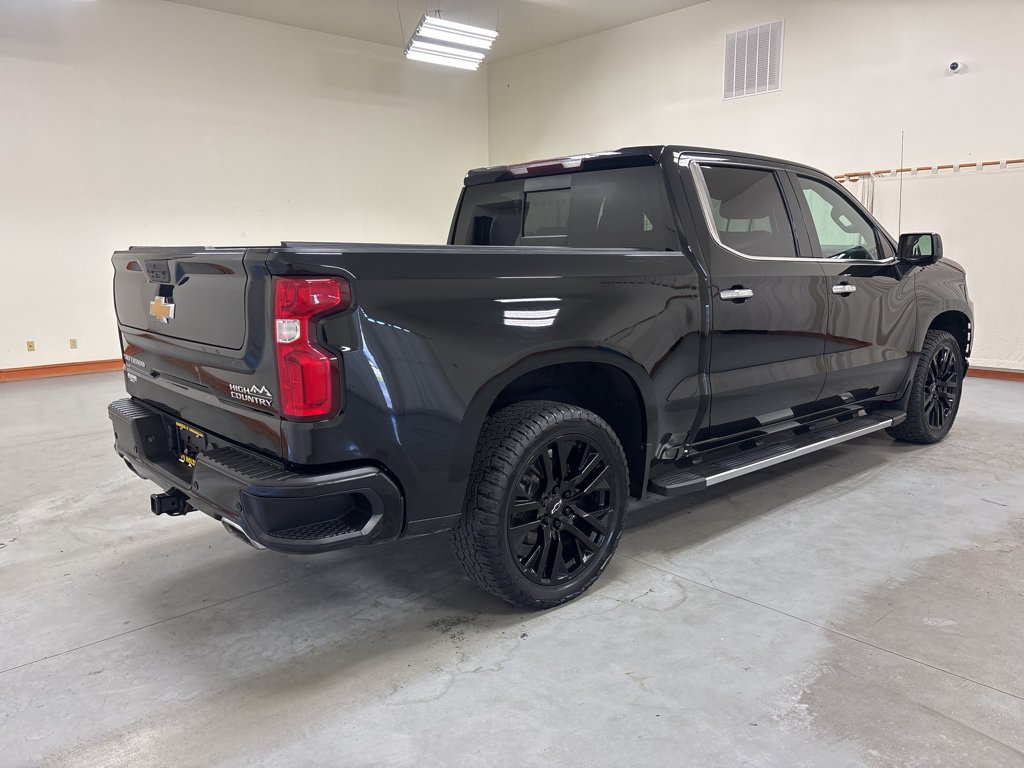Used 2021 Chevrolet Silverado 1500 High Country w/ Z71 Off-Road Package AWD/4WD image 8
