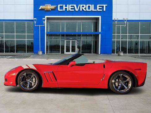 Used 2010 Chevrolet Corvette Grand Sport w/ Preferred Equipment Group RWD image 3