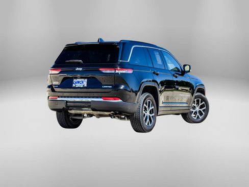 Used 2024 Jeep Grand Cherokee Limited AWD/4WD image 9